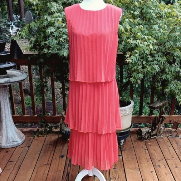 Rich Persimmon Tiered Sleeveless Midi Dress . Cocktail. Wedding - Picture 2 of 10